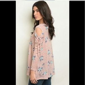 Hopely floral cold shoulder top with bows tan S